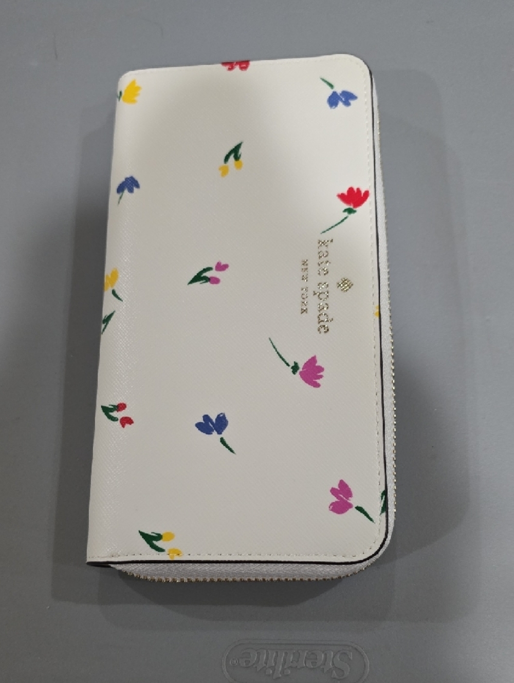NWOT-Kate Spade White Floral Zip-Around Wallet with Multicolor Flowers